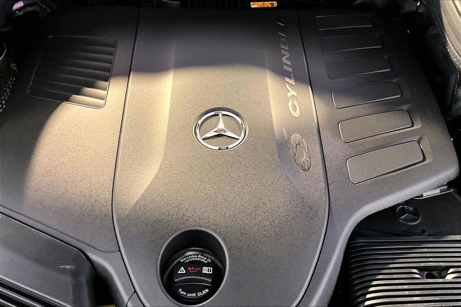 New 2027 Obsidian Black Metallic Mercedes-Benz GLE 450 image 15