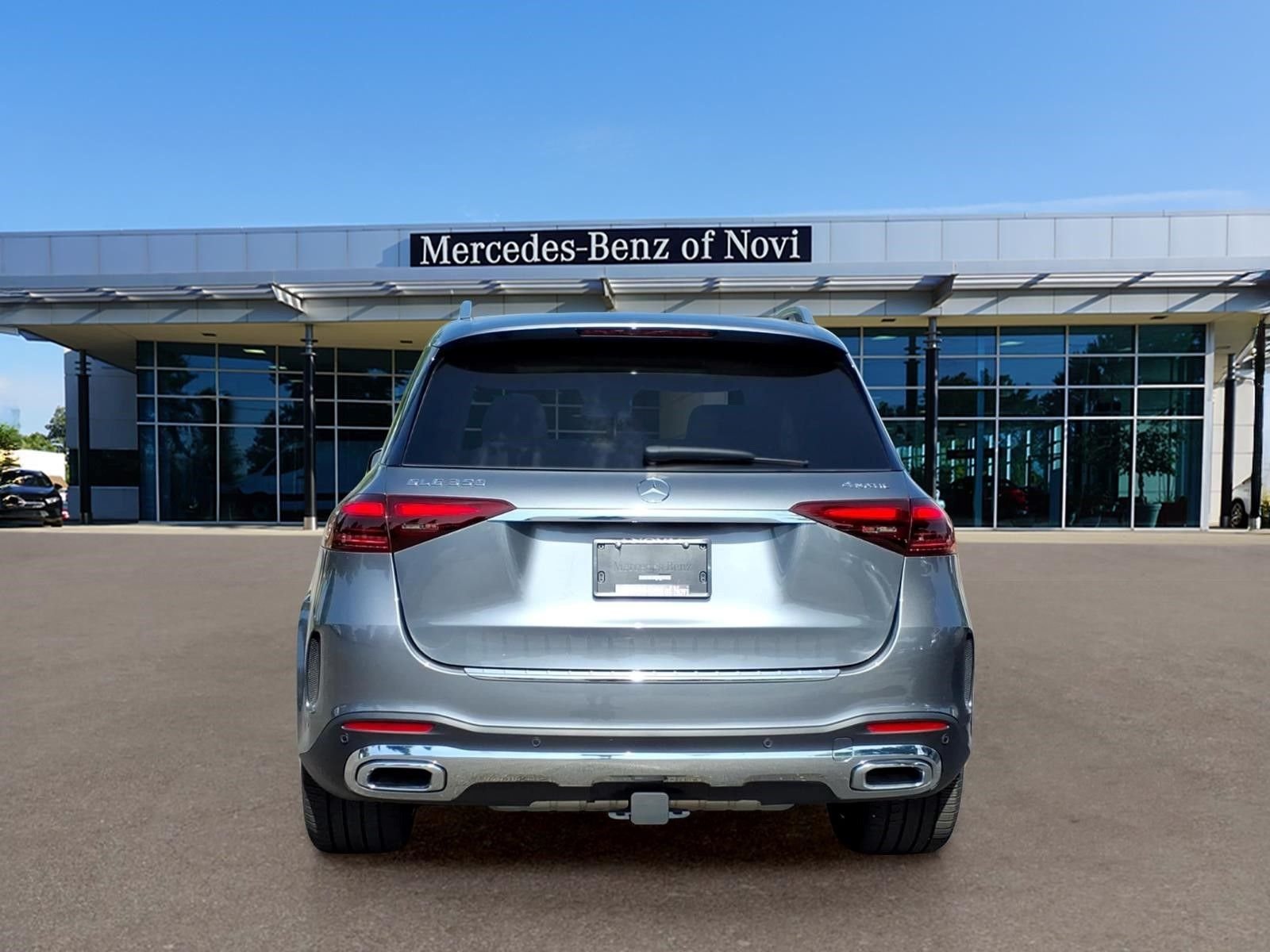 Certified Used 2025  Mercedes-Benz GLE 350 image 4