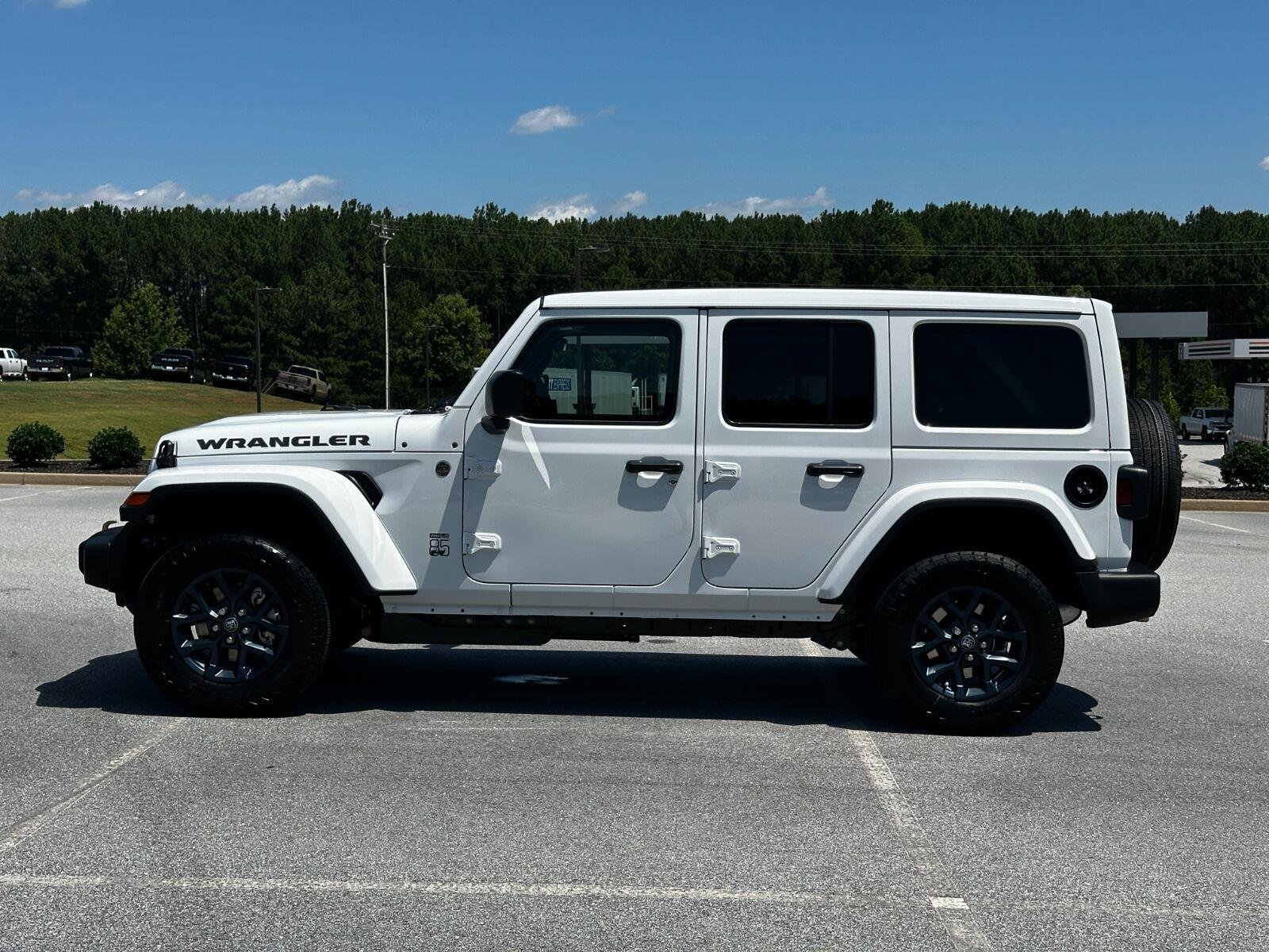 New 2026 Bright White Clear-Coat Exterior Paint Jeep 85th Anniversary image 4