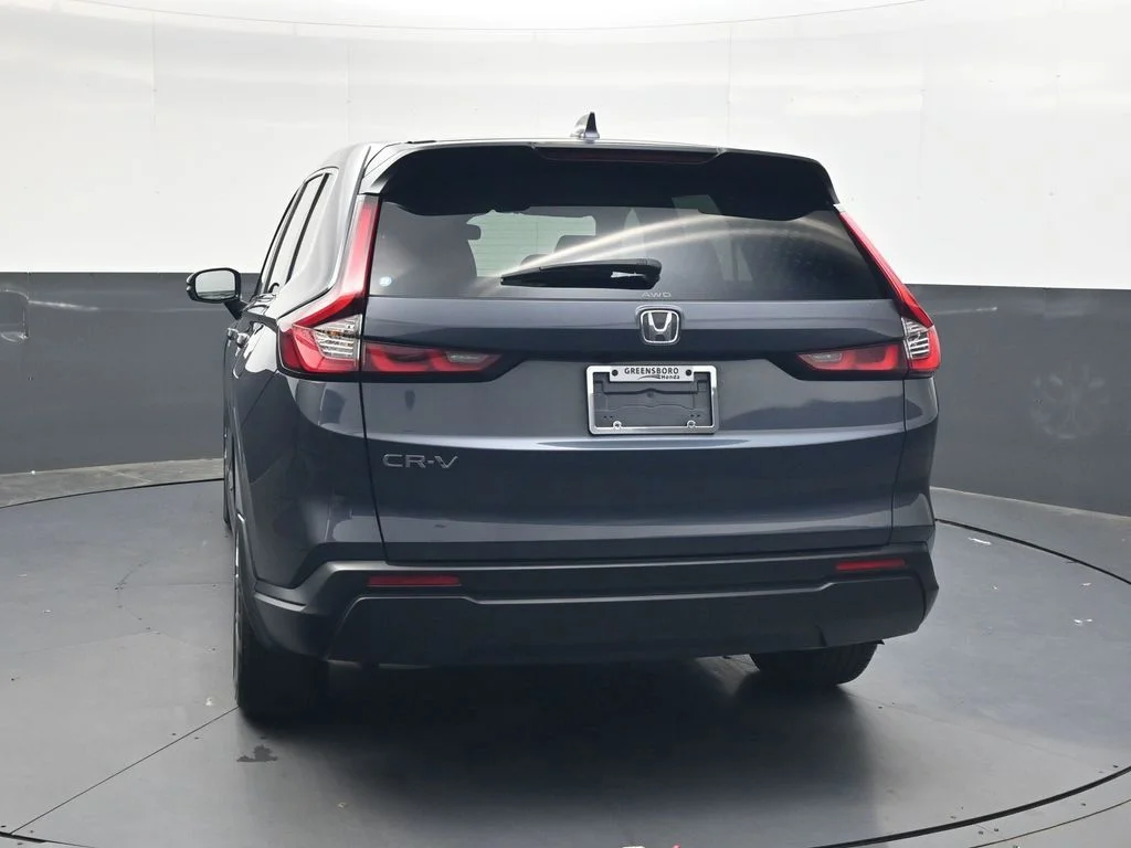 Used 2025 Meteorite Gray Metallic Honda LX image 5