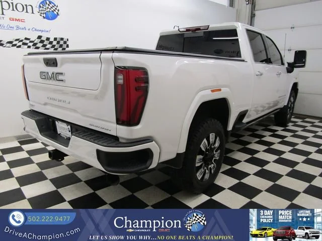 Used 2024 White Frost Tricoat GMC Denali image 16