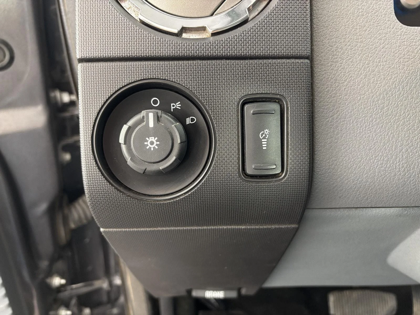 Used 2014 Sterling Gray Metallic Ford XLT image 30