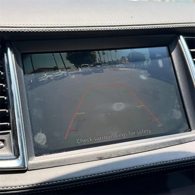 Used 2025 White INFINITI LUXE image 22
