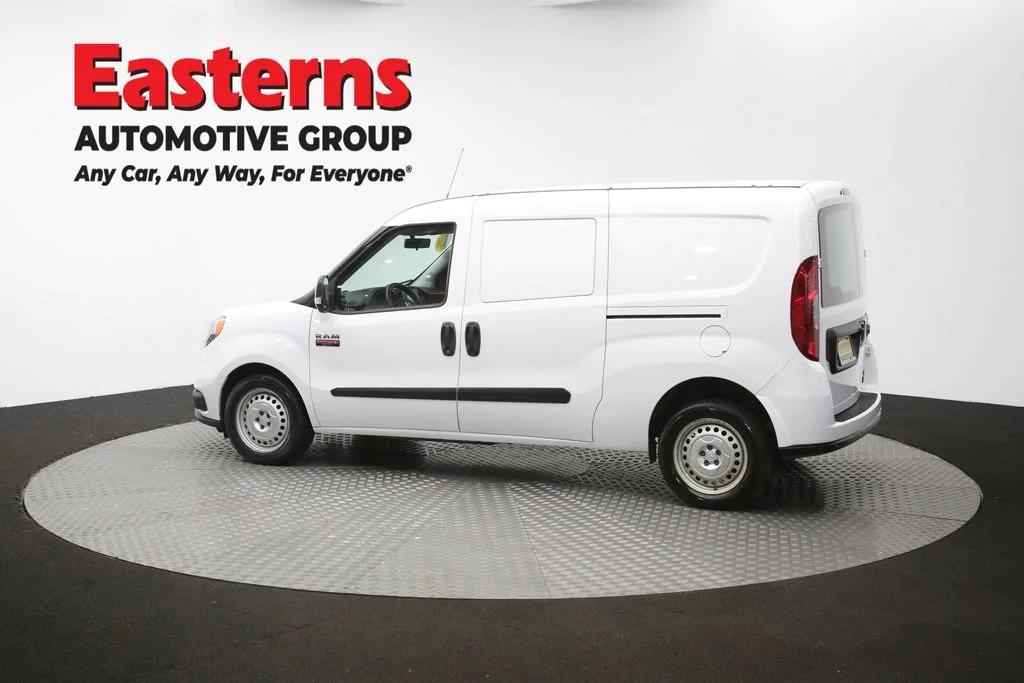 Used 2022 White Ram Base image 60