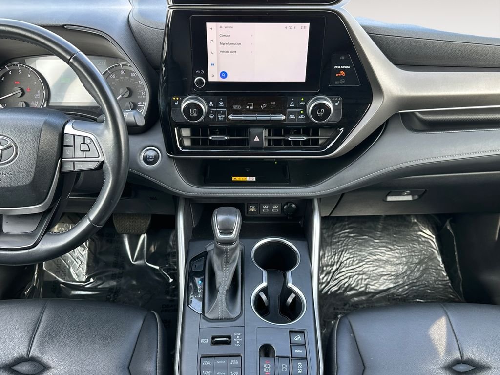 Used 2024 Black Toyota XLE image 11