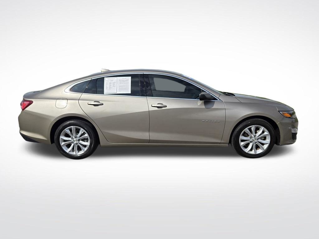 Used 2022 Gray Chevrolet LT image 2