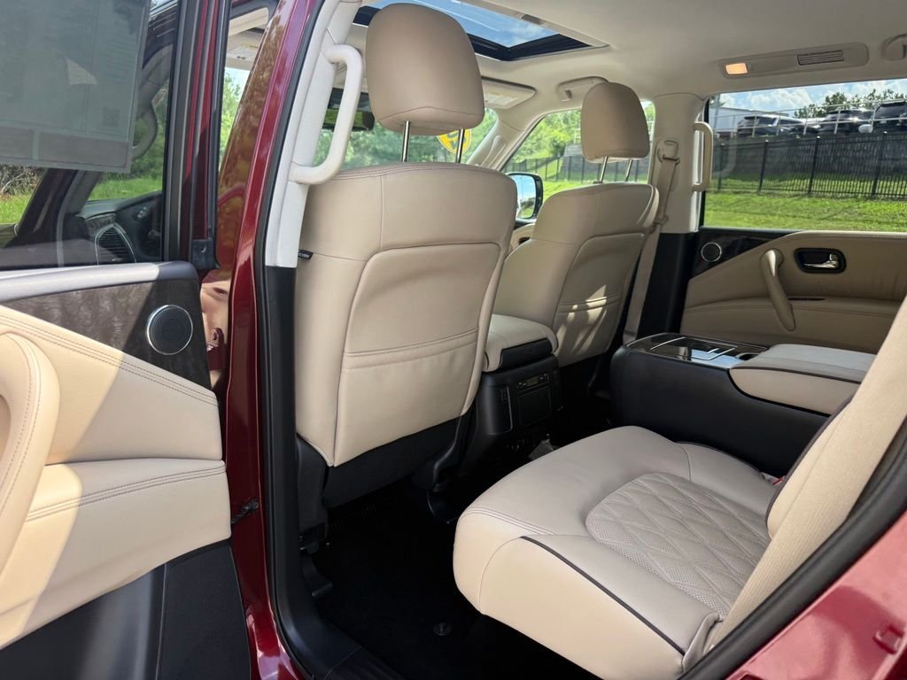 Used 2024 Red Nissan Platinum image 27