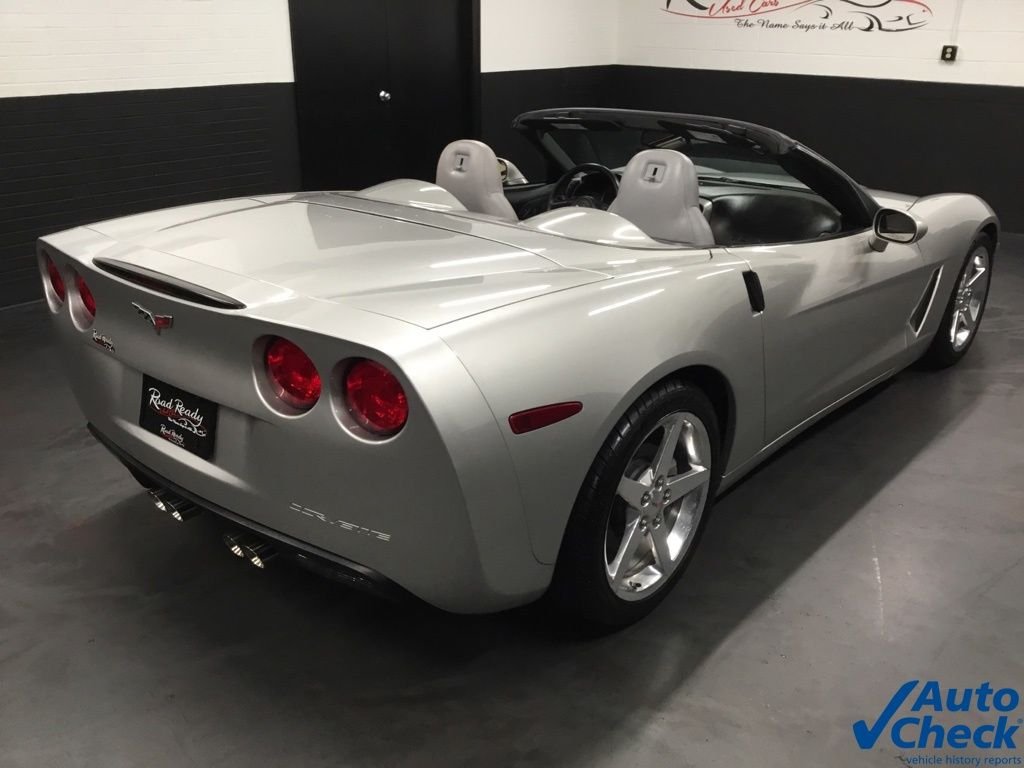 2005 Chevrolet Corvette Base - Photo 11