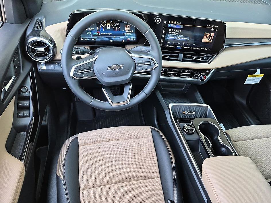 New 2026 Polar White Tricoat Chevrolet ACTIV image 31
