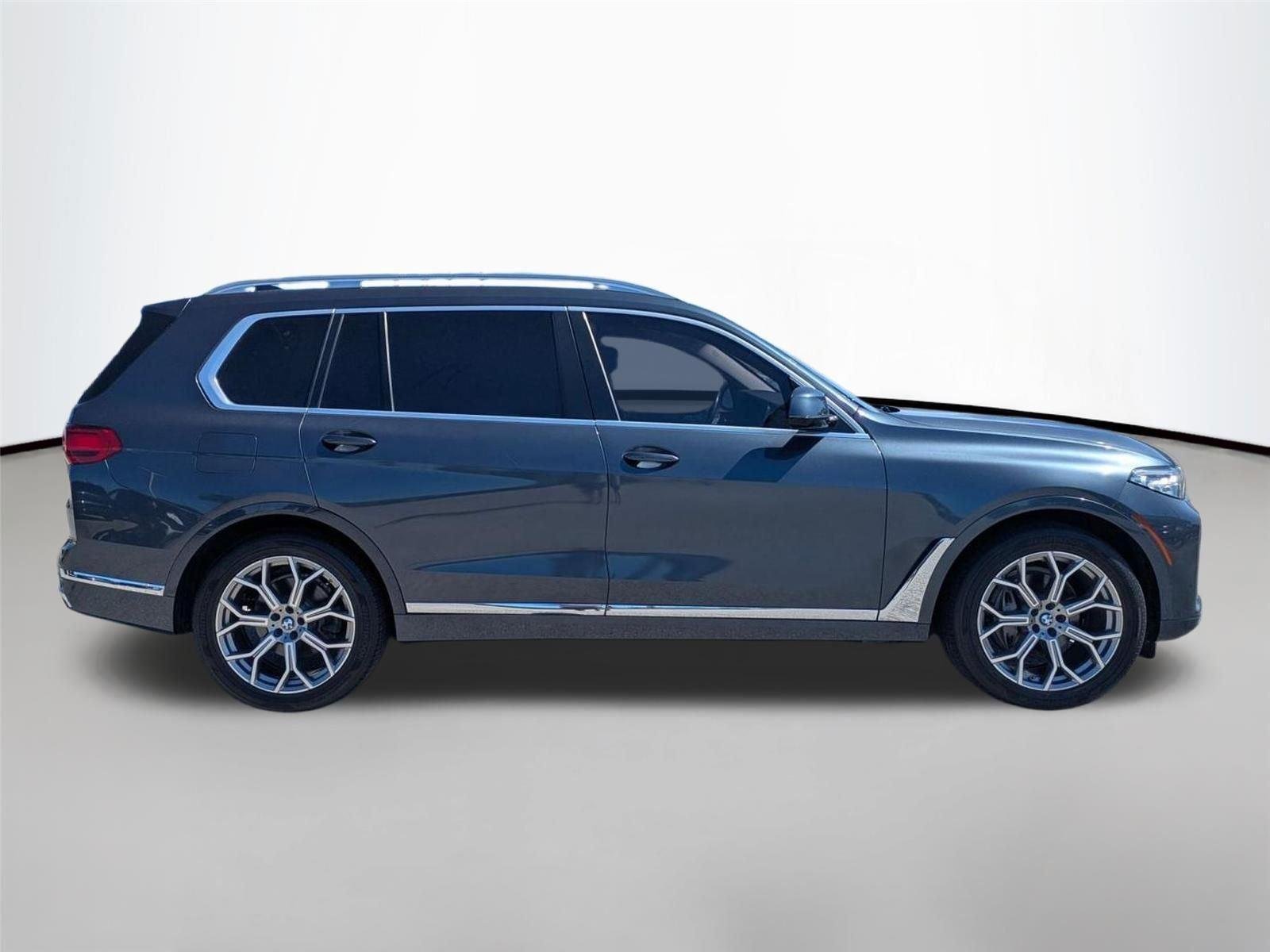 Used 2019 Phytonic Blue Metallic BMW xDrive40i image 4