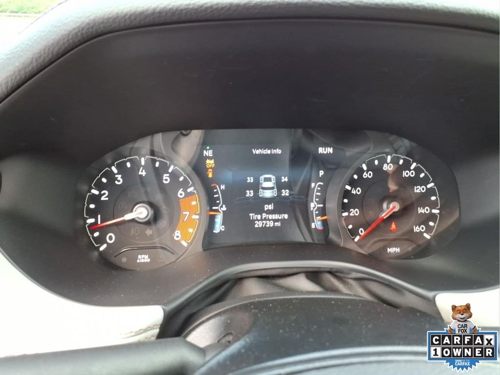 Used 2025 Silver Jeep Limited image 18