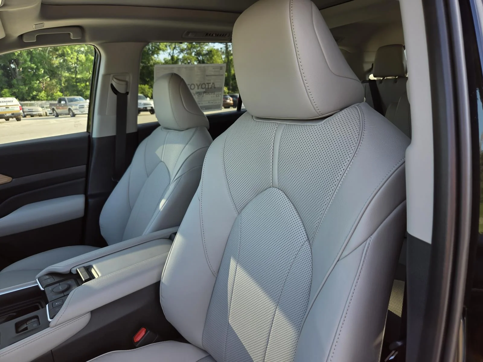 2026 Toyota Grand Highlander Limited - Photo 11