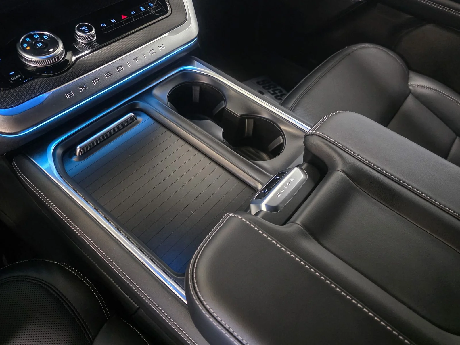 New 2026 White Ford Platinum image 28