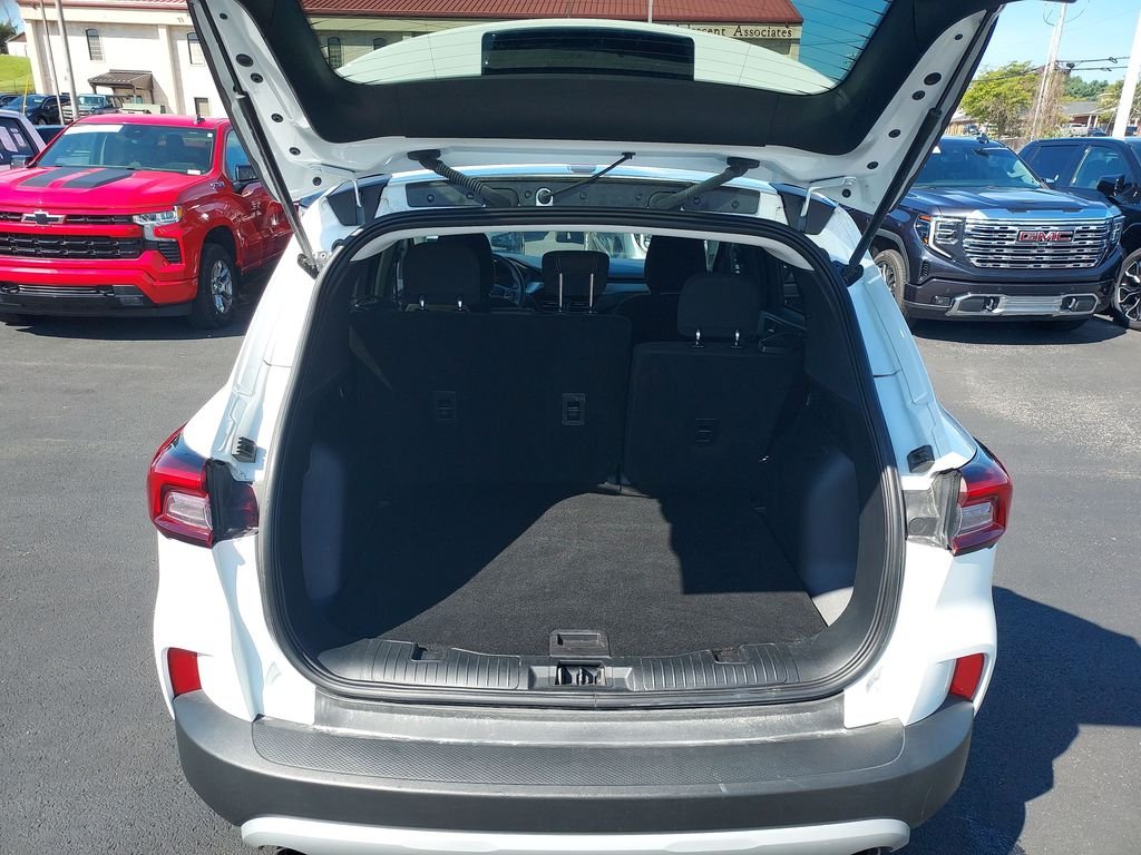 Used 2025 White Ford Active image 9