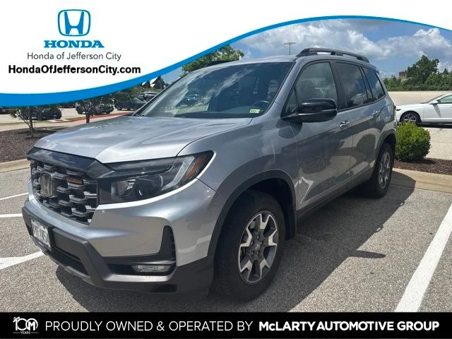 Used 2022 Gray Honda TrailSport image 1