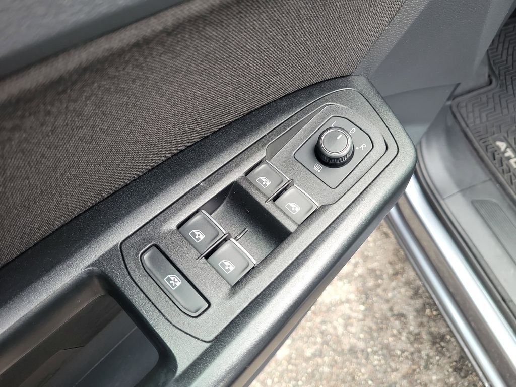 Used 2019 Gray Volkswagen 2.0T S image 19
