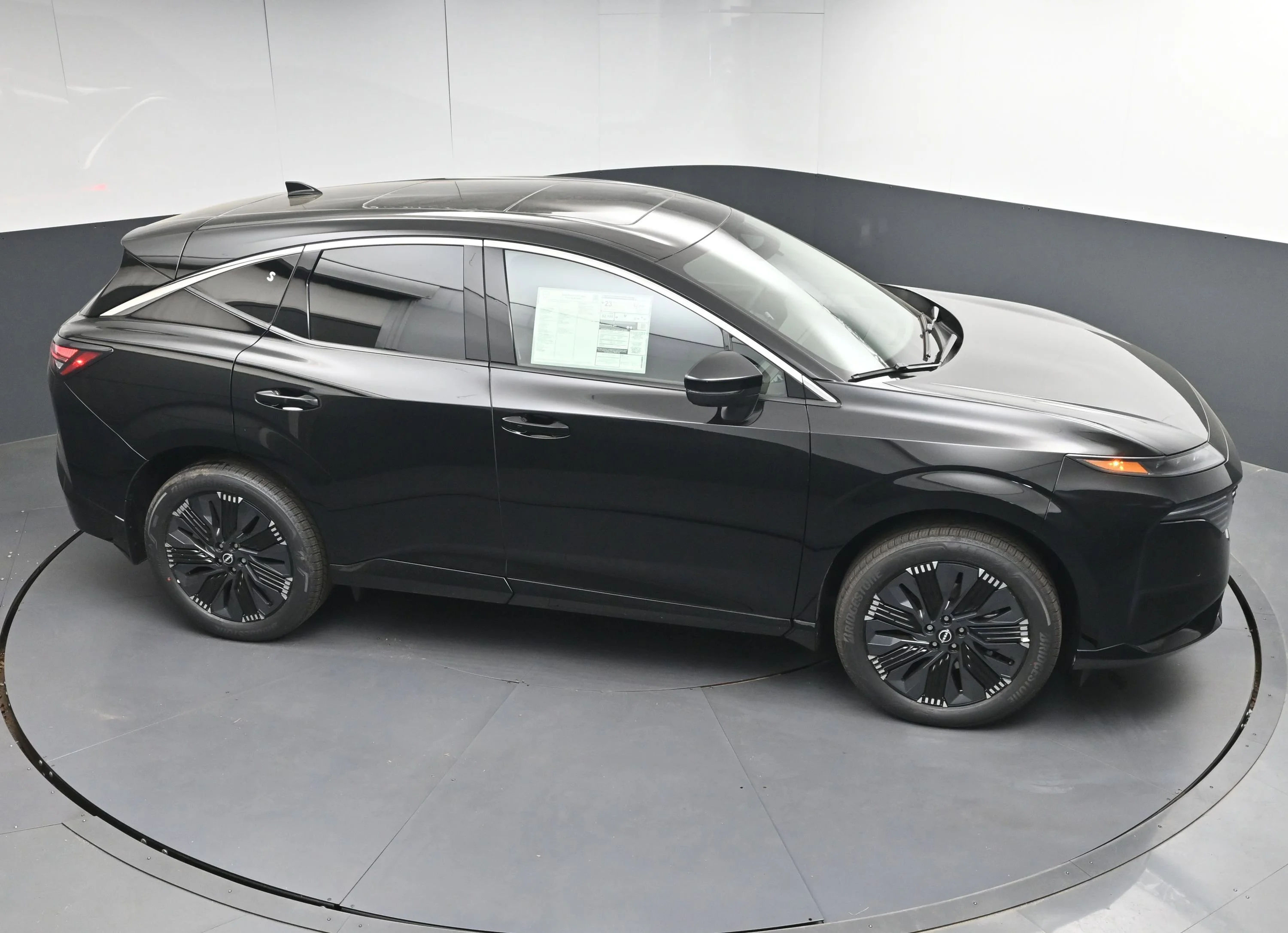 New 2026 Super Black Nissan Platinum image 34