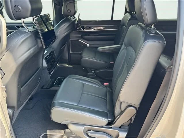 Used 2022 White Jeep Series III image 13