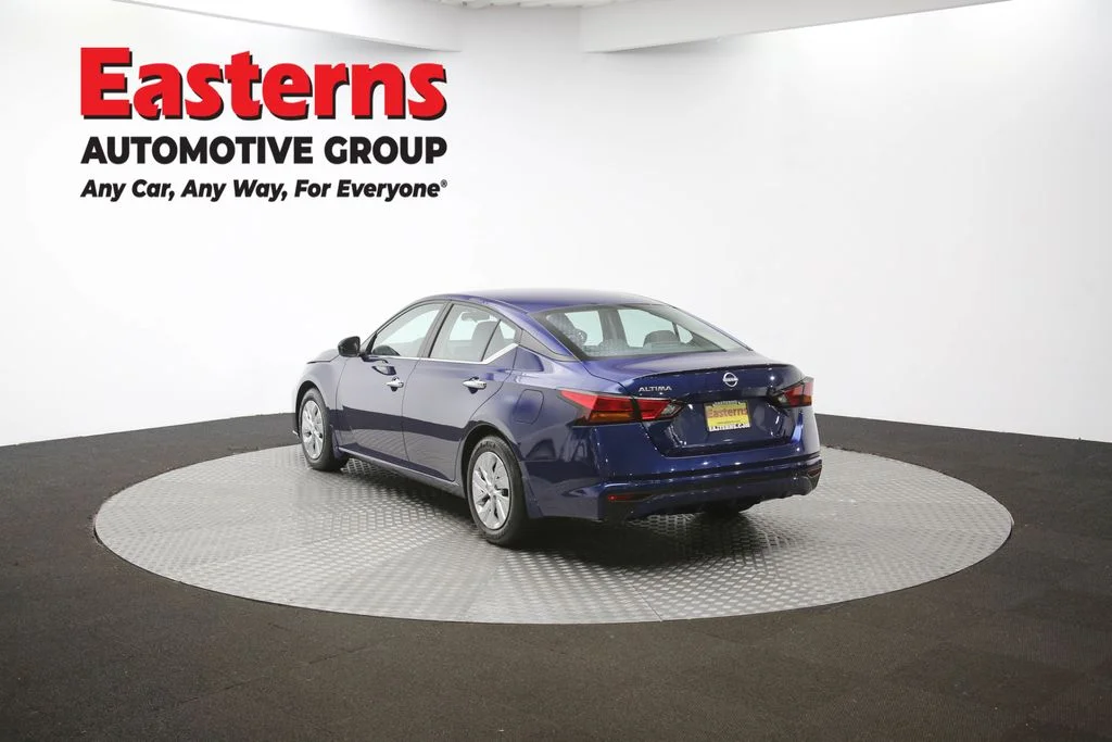 Used 2023 Blue Nissan 2.5 S image 62