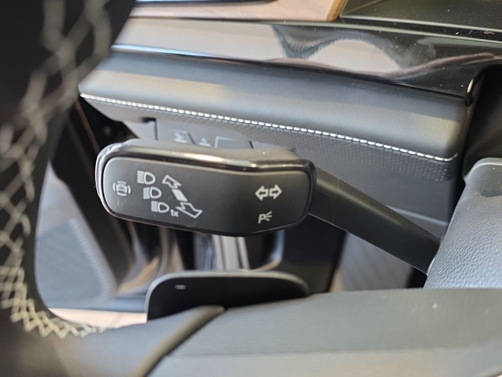 2026 Volkswagen Atlas SE w/Tech - Photo 17