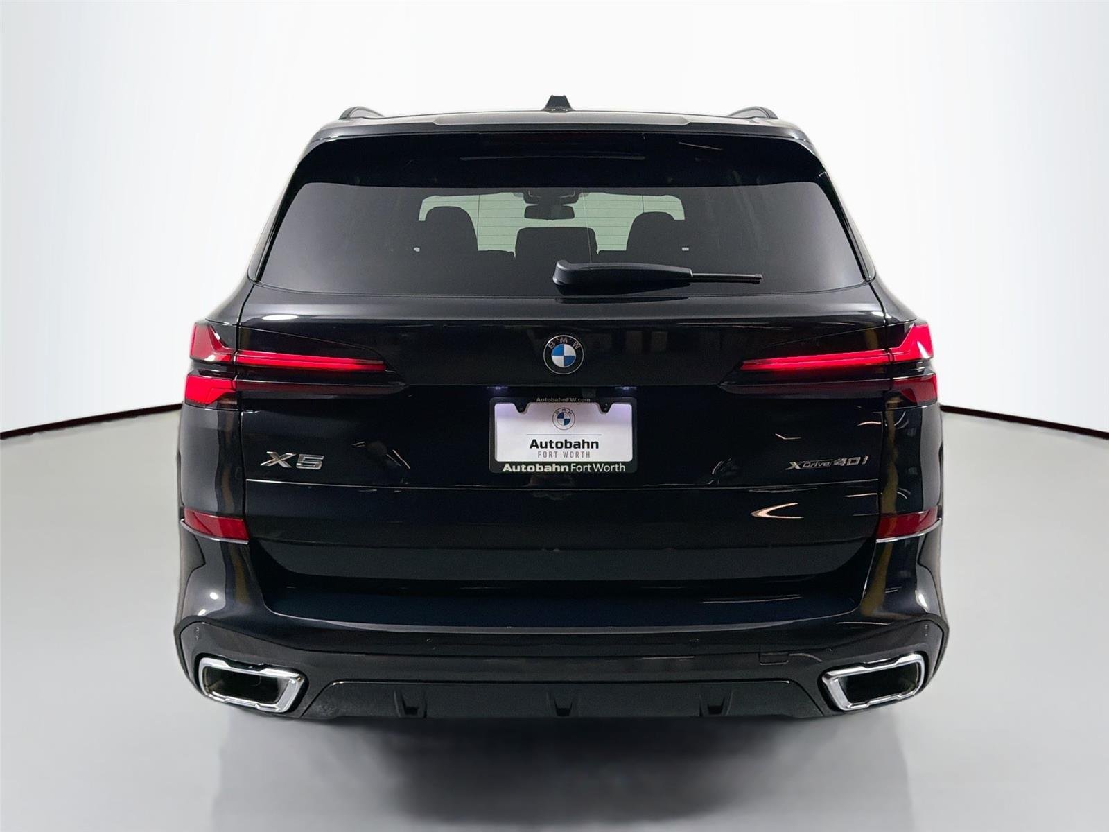 New 2026 Black Sapphire Metallic BMW xDrive40i image 7