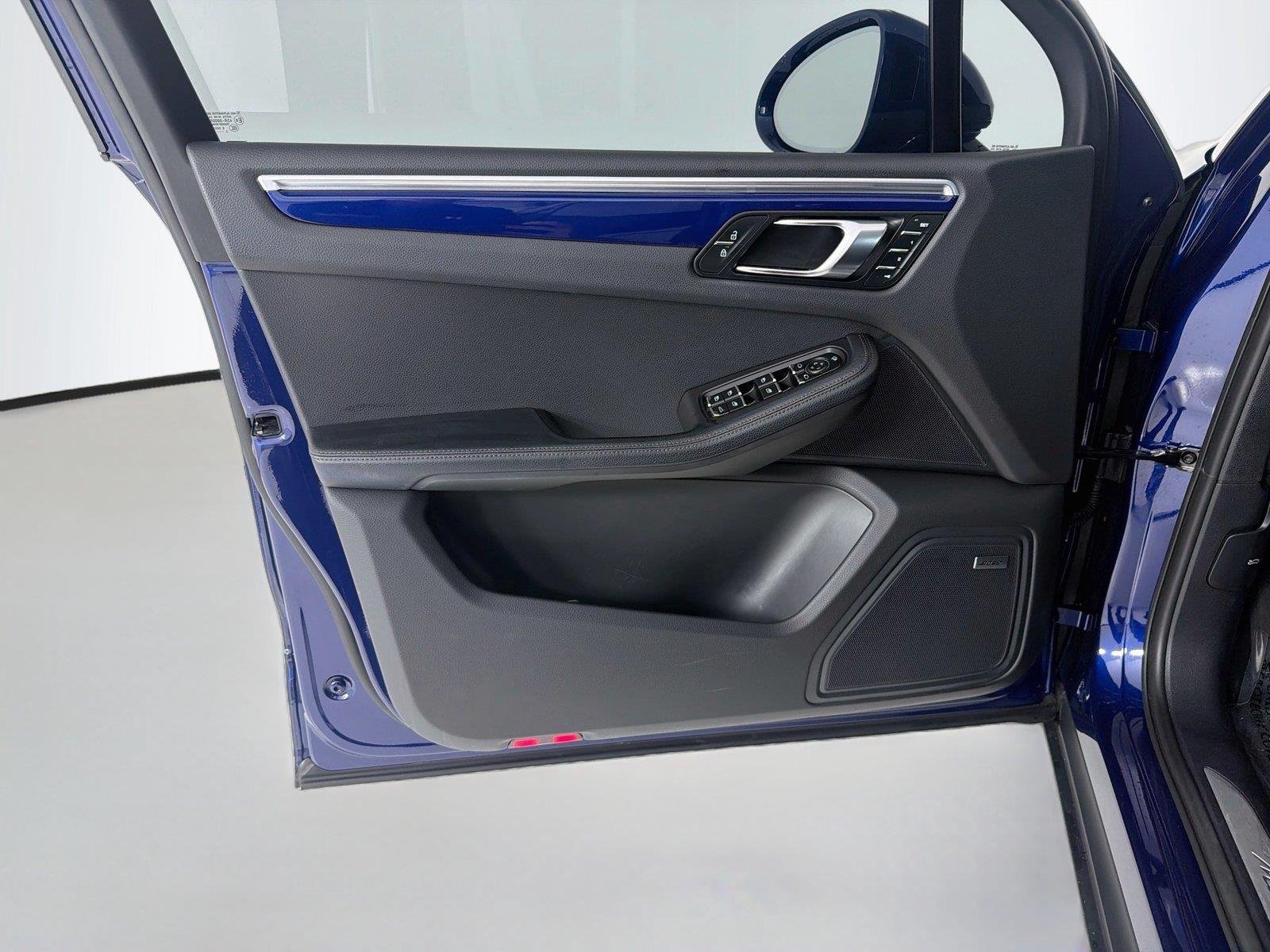 Used 2023 Gentian Blue Metallic Porsche S image 7