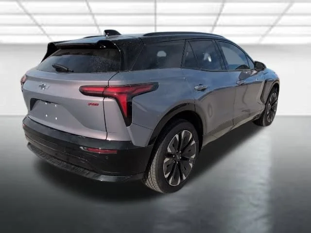 New 2025 Galaxy Gray Metallic Chevrolet RS image 33