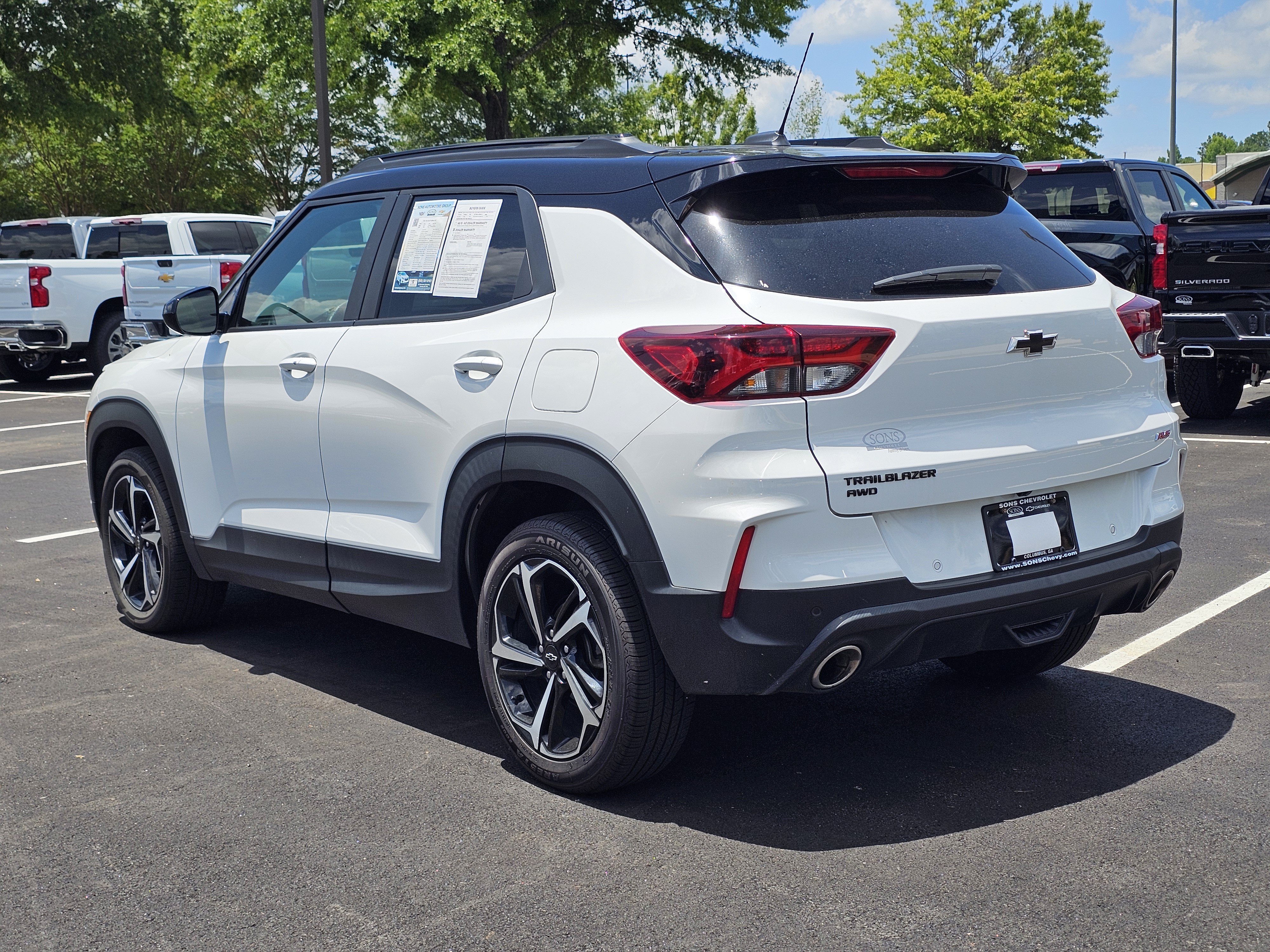 Used 2023 Summit White Chevrolet RS image 14
