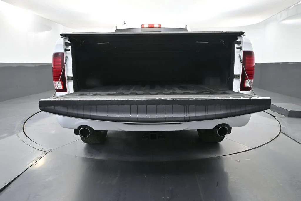 Used 2018 White Ram Sport image 32