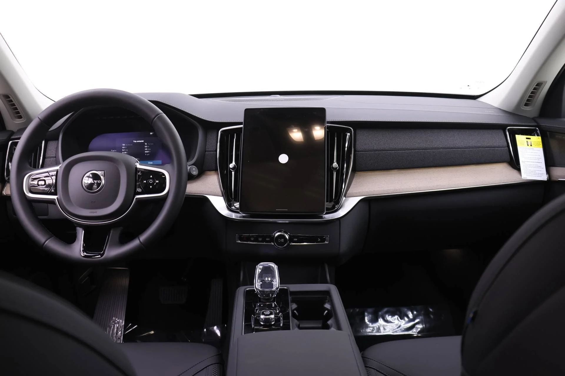 New 2026 Black Volvo B6 Plus 7-Seater image 8