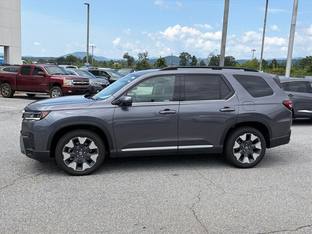Used 2026 Modern Steel Metallic Honda Touring image 5