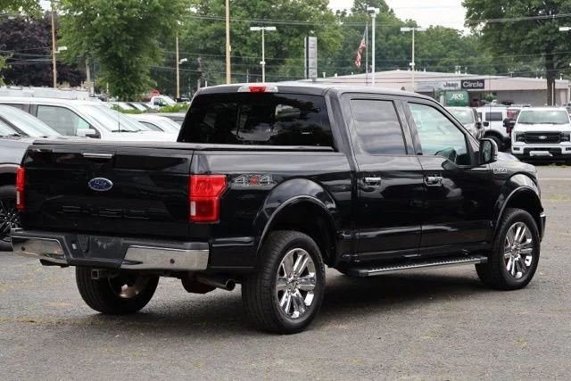 Used 2019 Black Metallic Ford Lariat image 5