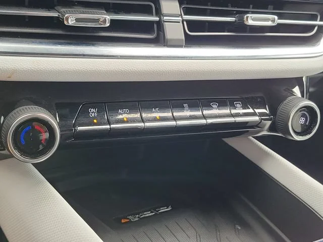 2025 Chevrolet Equinox EV 1LT - Photo 33