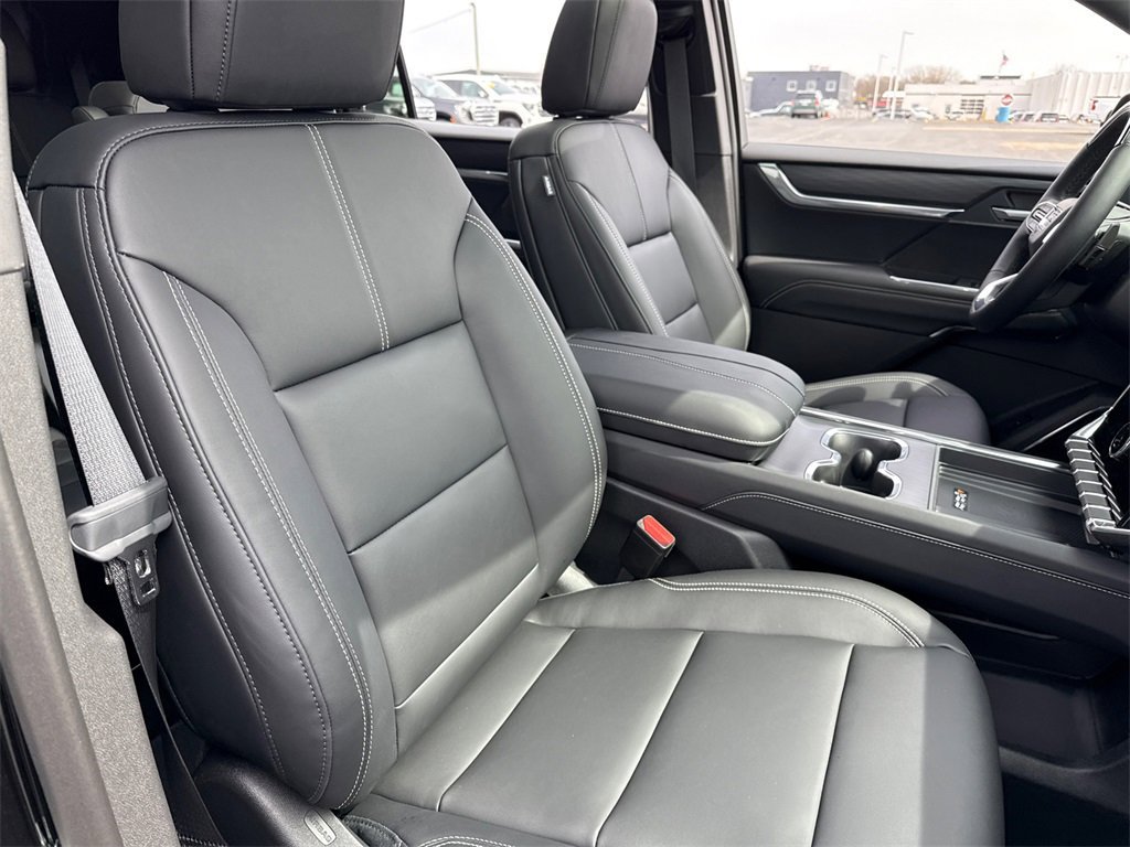 2025 GMC ACADIA - Image 39