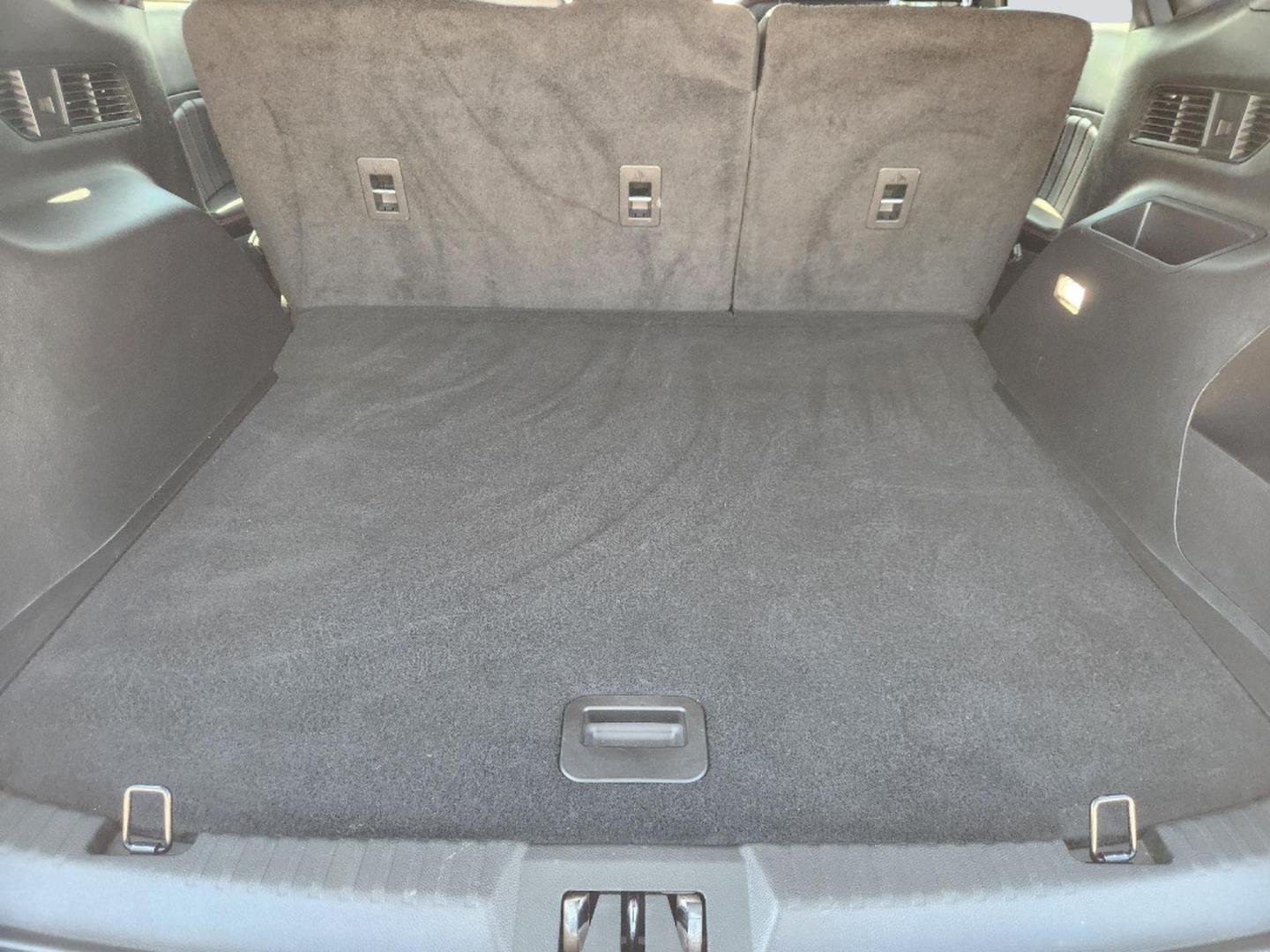 2022 Ford Edge photo 33 of 33