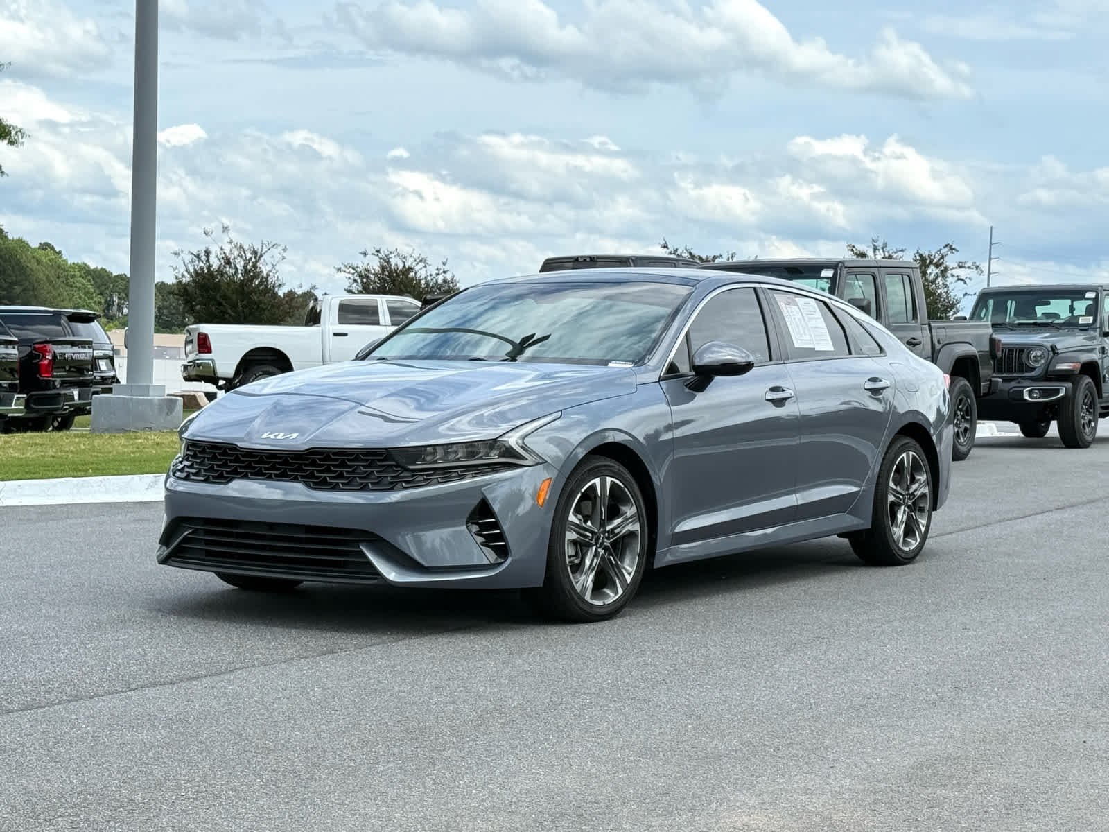 2023 Kia Optima EX FWD's photo
