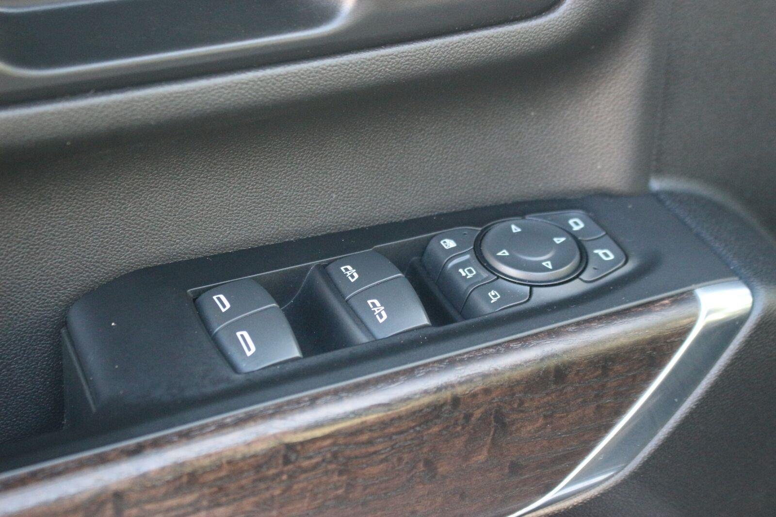 Used 2022 SUMMIT WHITE GMC Denali image 15