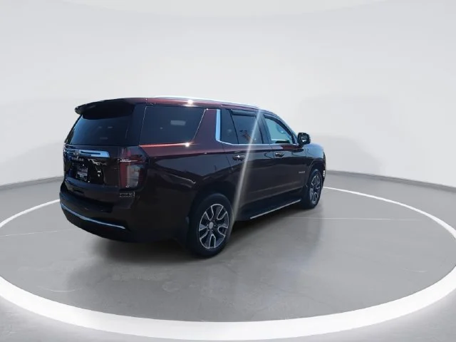 Used 2022 Orange Chevrolet LT image 8