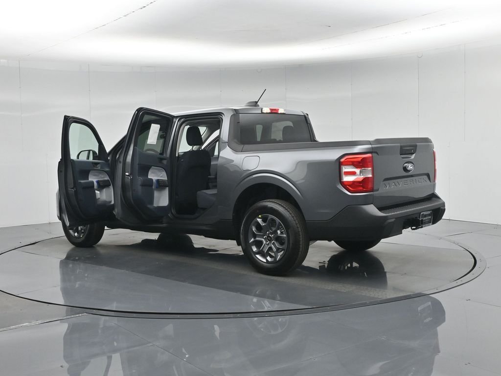 New 2026 Carbonized Gray Metallic Ford XLT image 23