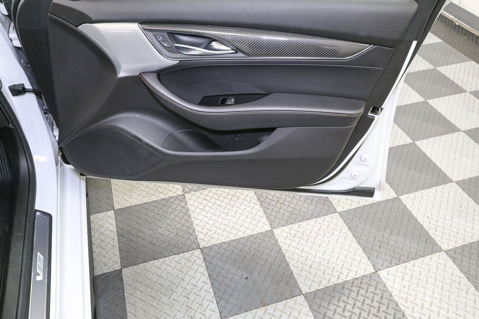 Used 2022 Summit White Cadillac VSERIES image 22
