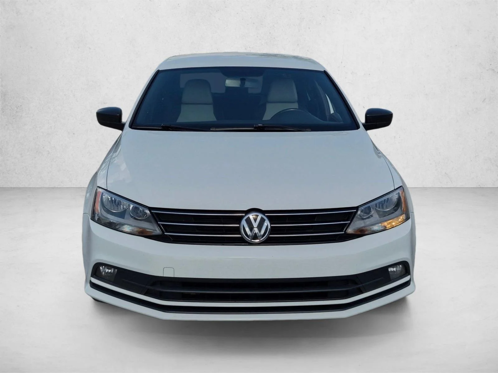 Used 2015 White Volkswagen 1.8T SE image 2