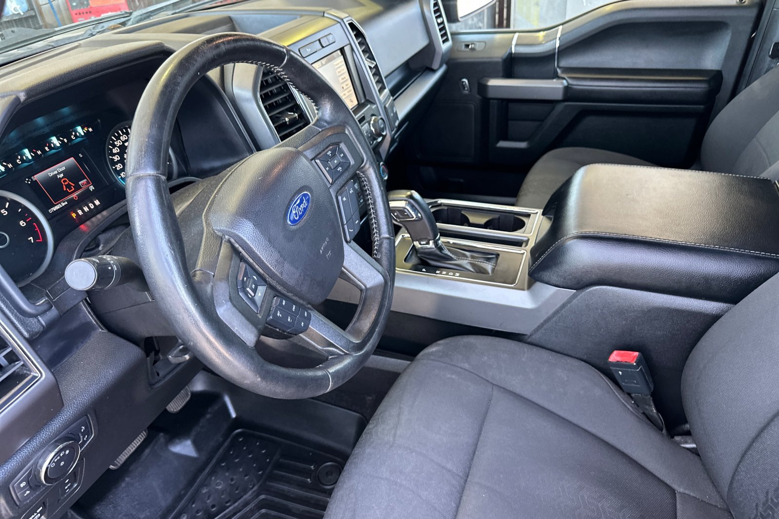 Used 2019 Maroon Ford  image 10