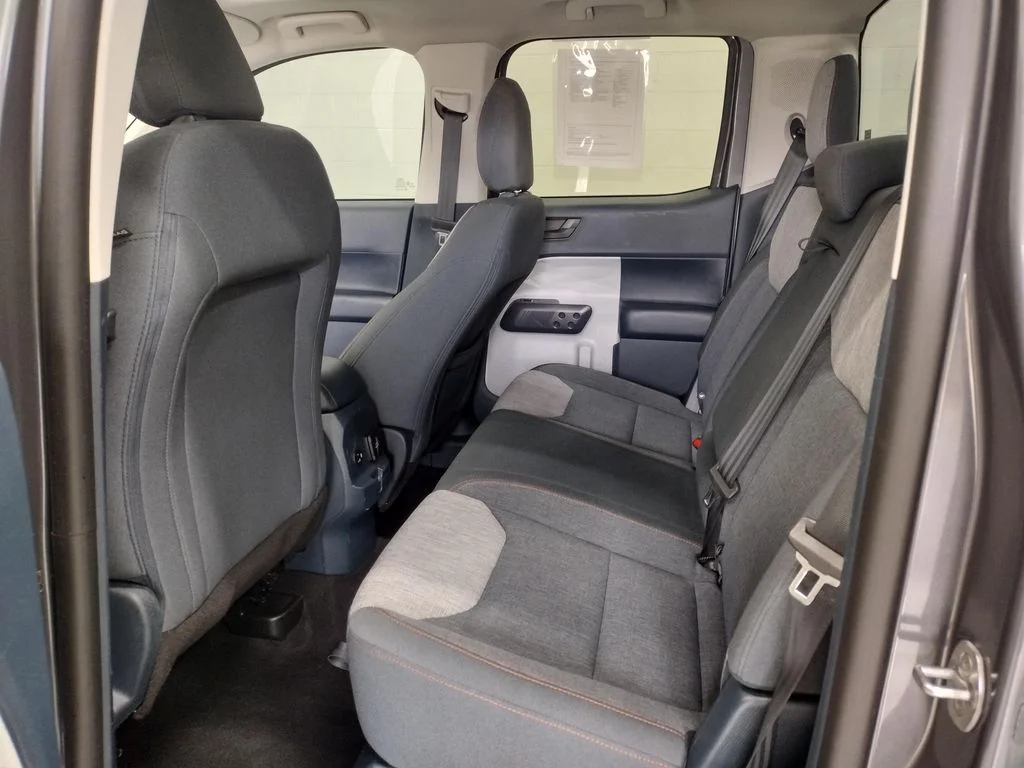 Used 2022 Gray Ford XLT image 26