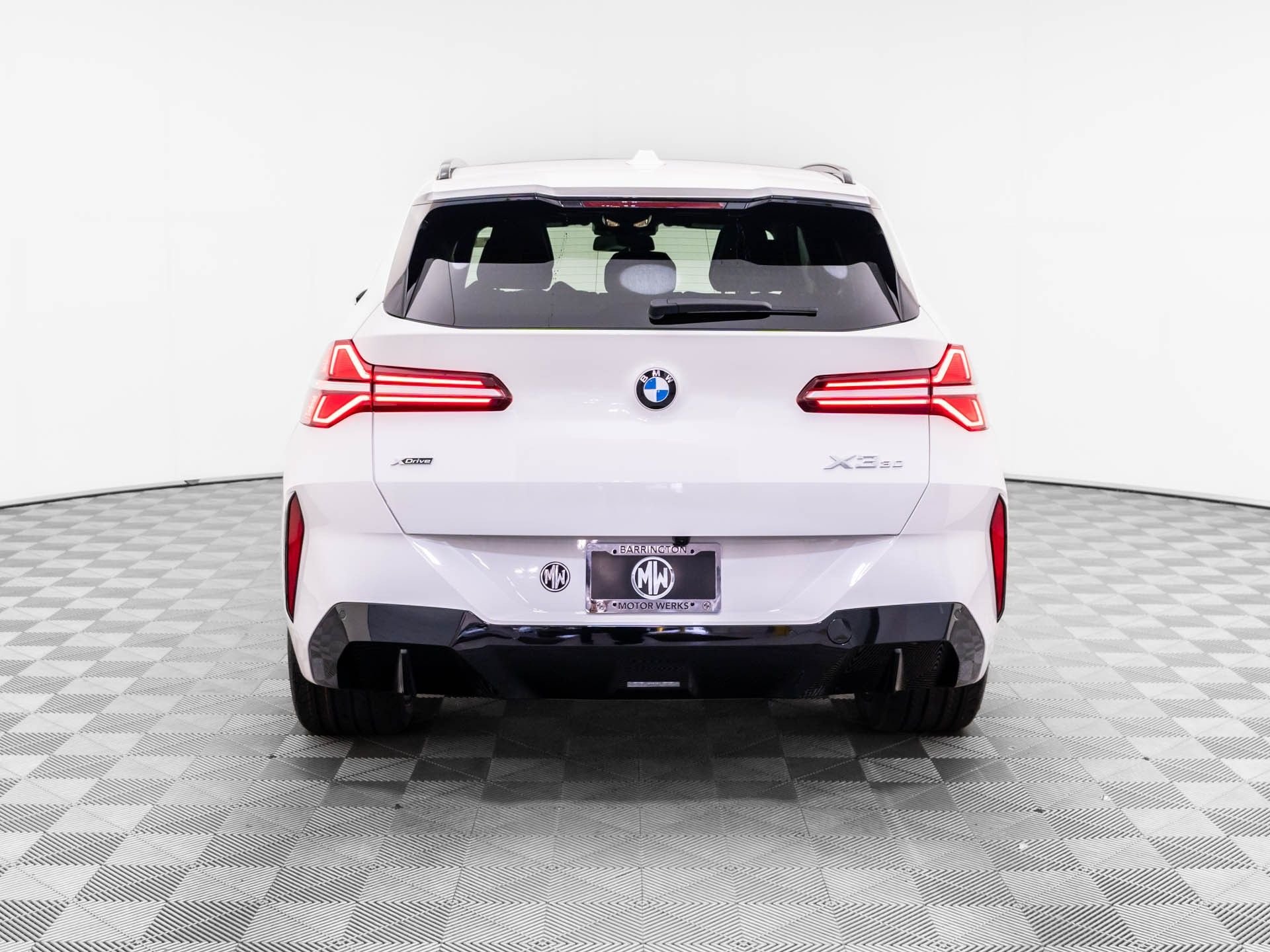 New 2026 Alpine White BMW 30 xDrive image 5
