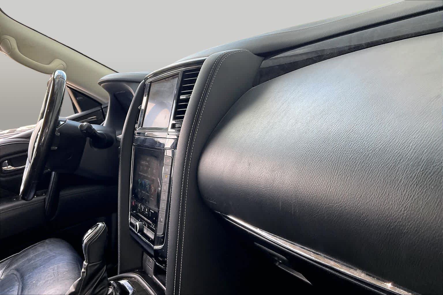 Used 2020 Graphite Shadow INFINITI LUXE image 18