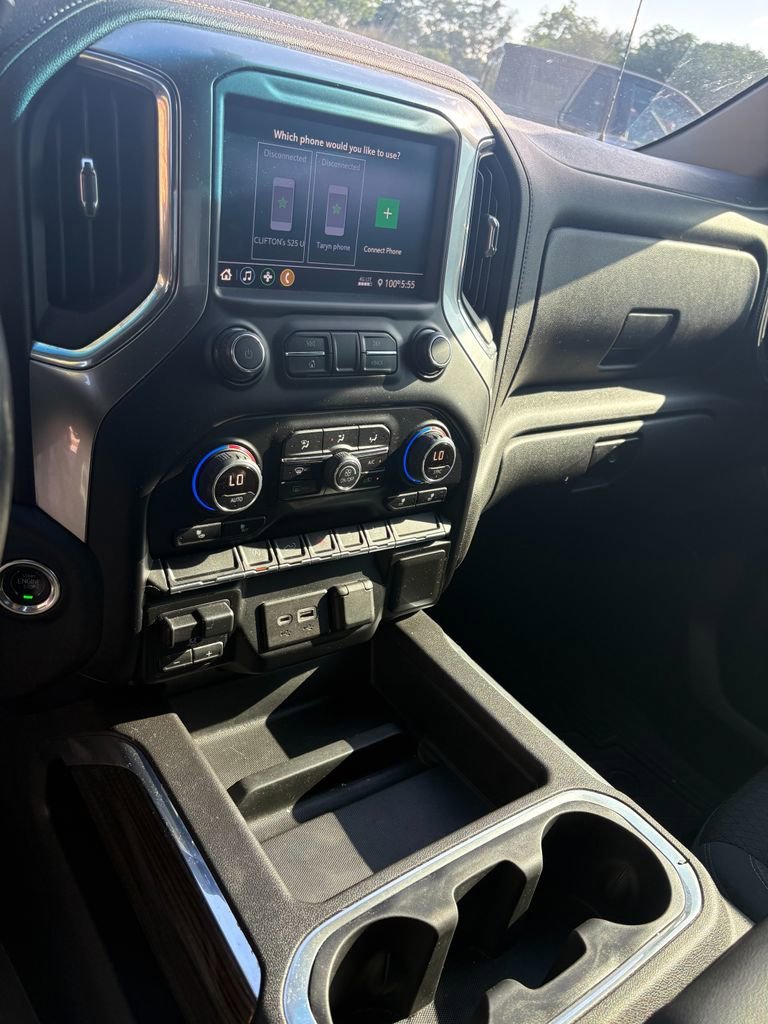 Used 2020 SUMMIT WHITE Chevrolet RST image 3