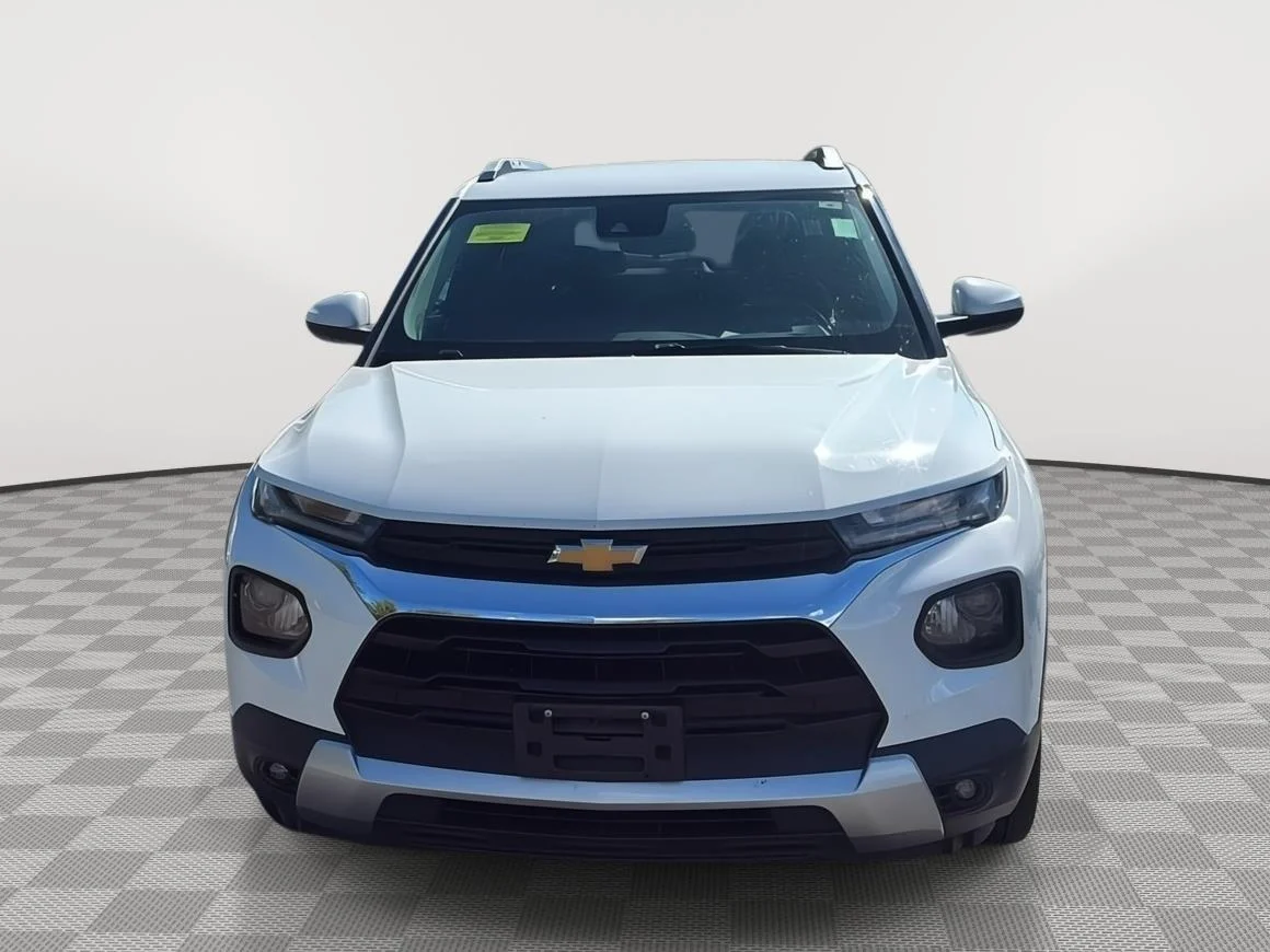 Used 2022 Summit White Chevrolet LT image 2
