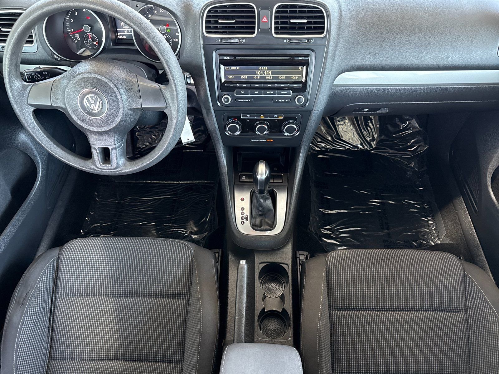 Used 2013  Volkswagen 2.5L image 12