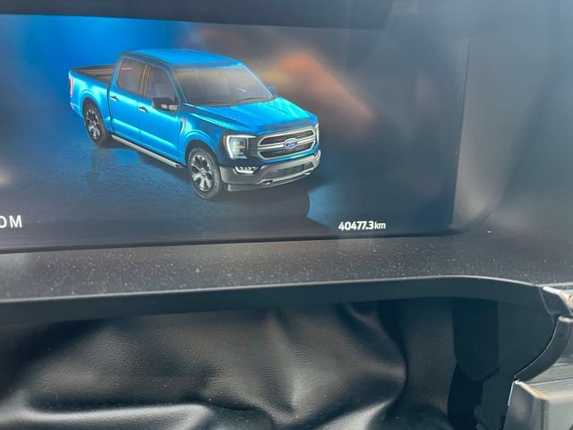 Used 2023  Ford Lariat image 5