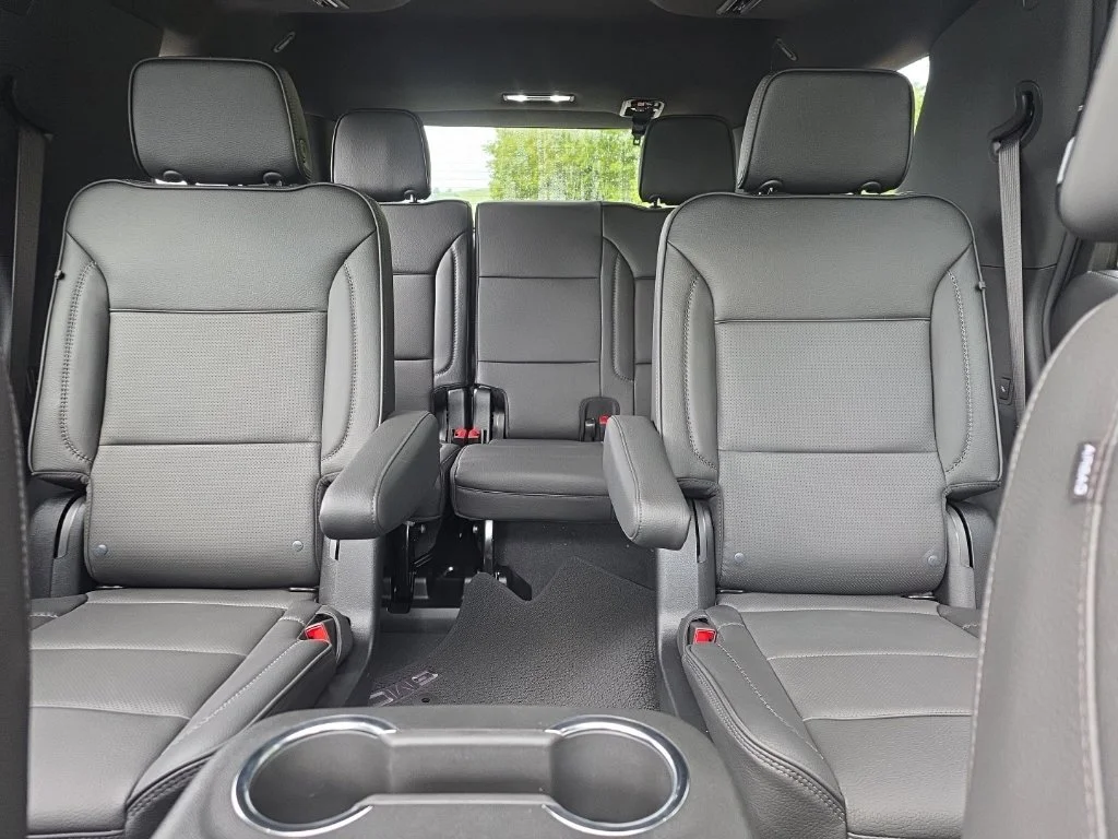 2026 GMC Yukon Denali - Photo 8